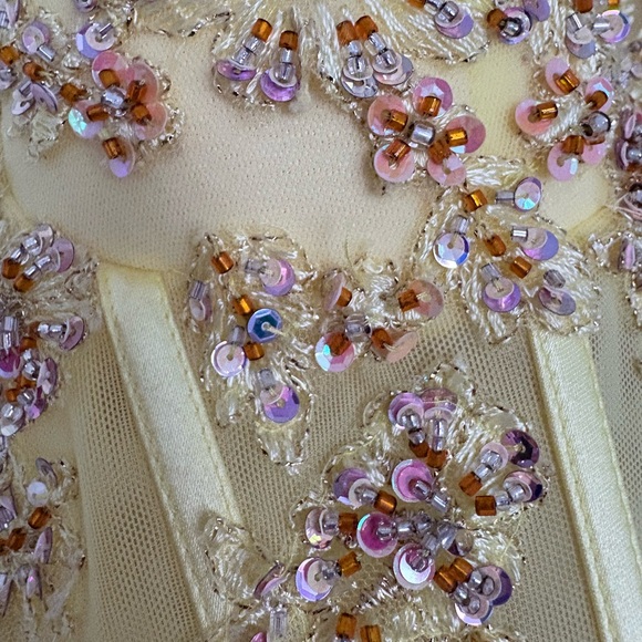 Yellow Beaded Evening Gown / Prom Dress - Picture 6 of 13